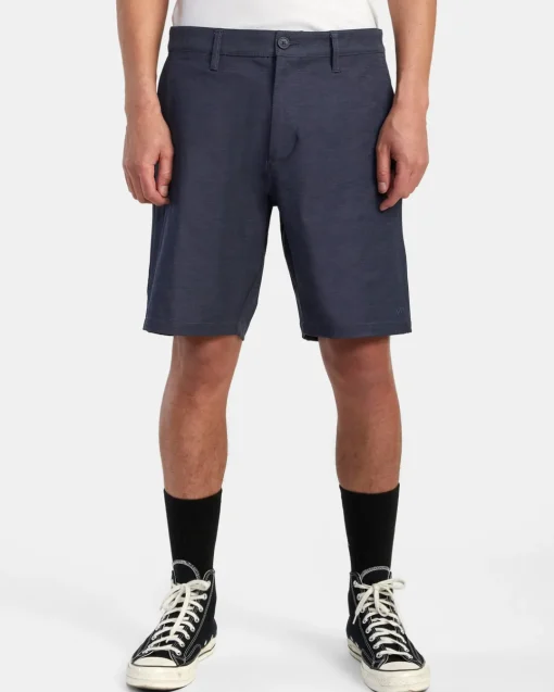 BACK IN HYBRID 19" SHORTS