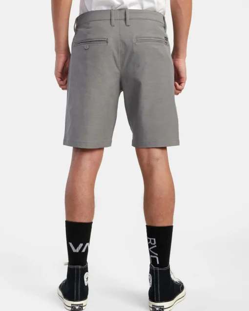 BACK IN HYBRID 19" SHORTS