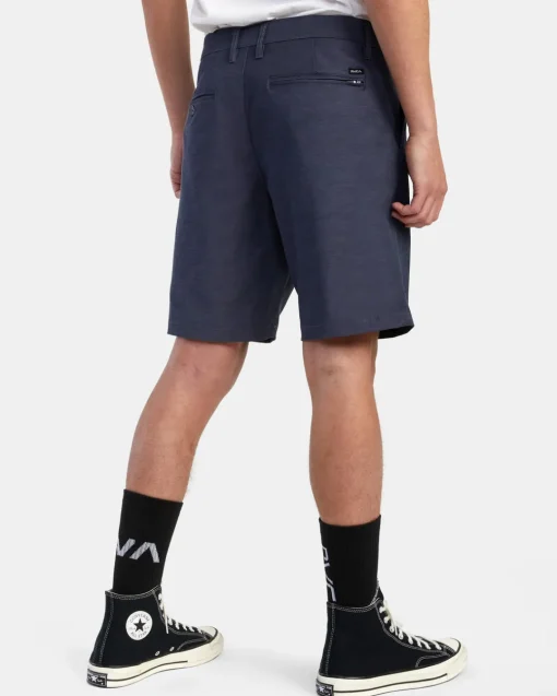 BACK IN HYBRID 19" SHORTS