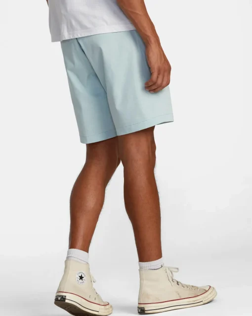BACK IN HYBRID 19" SHORTS