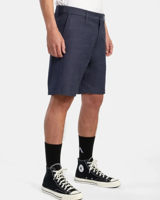 BACK IN HYBRID 19" SHORTS