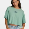 BOYFRIEND CROPPED TEE