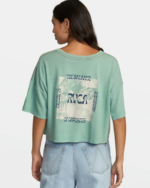 BOYFRIEND CROPPED TEE