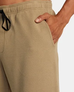 C-ABLE WAFFLE KNIT SHORTS