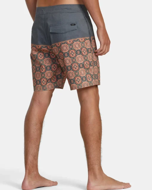 COUNTY 18" BOARDSHORTS