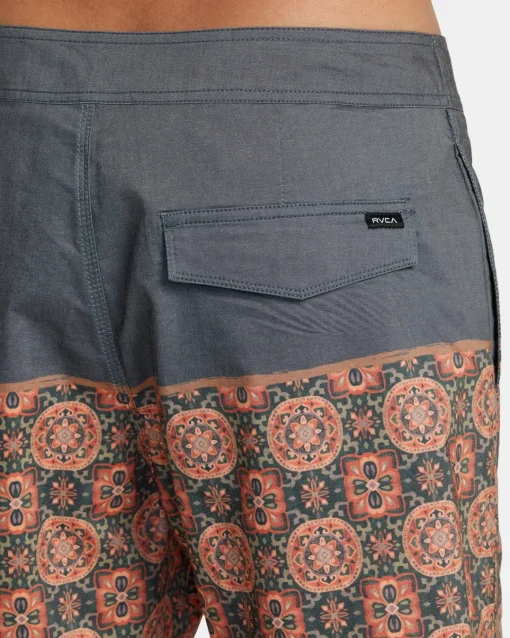 COUNTY 18" BOARDSHORTS