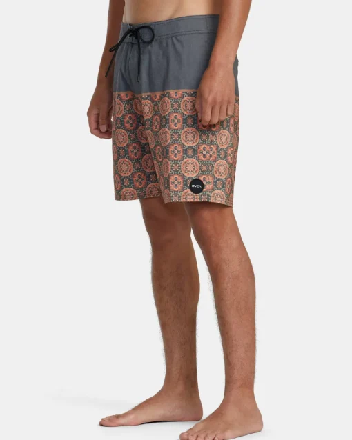 COUNTY 18" BOARDSHORTS
