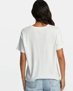 DAILY TEE
