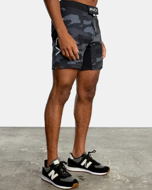 FIGHT 15" SCRAPPER SHORTS
