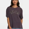IVY LEAGUE TEE