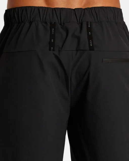 OUTSIDER 17" SHORTS