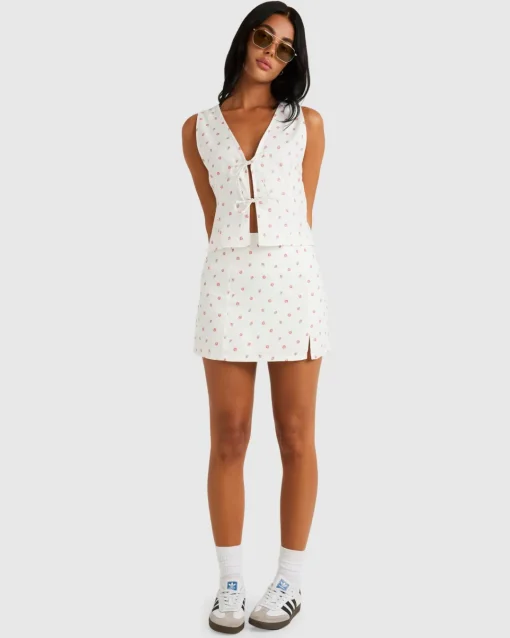 ROSE BUD TOP