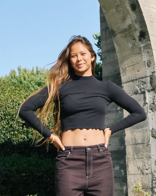 SAVED LONG SLEEVE LONG SLEEVE CROP TOP