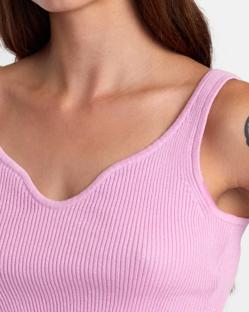 SELECTS ROUNDABOUT SWEATER TANK V-NECK SWEATER