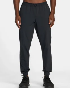 SPECTRUM TECH SLIM FIT PANTS
