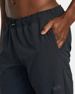 SPECTRUM TECH SLIM FIT PANTS