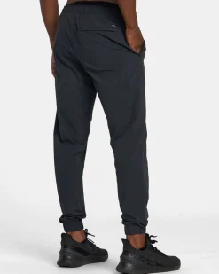 SPECTRUM TECH SLIM FIT PANTS