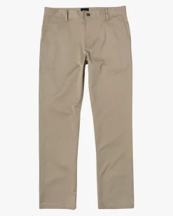 THE WEEKEND STRETCH STRAIGHT FIT PANTS