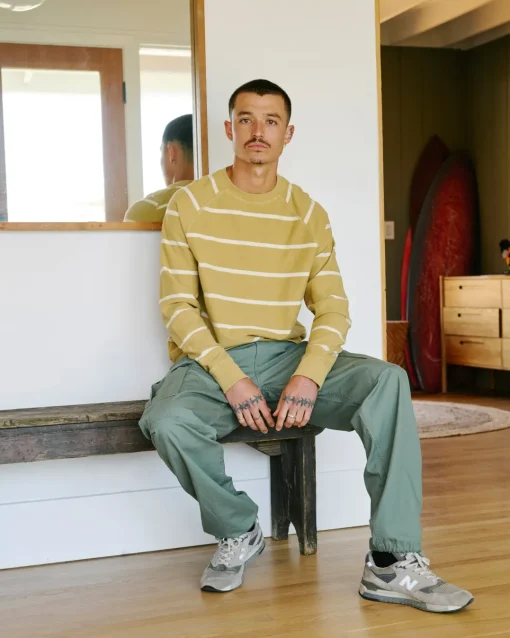 VACANCY CREW NECK PULLOVER
