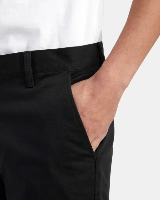 WEEKEND STRETCH 20" SHORTS
