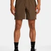 YOGGER STRETCH 17" ATHLETIC SHORTS