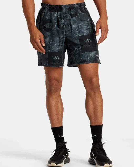 YOGGER STRETCH 17" ATHLETIC SHORTS