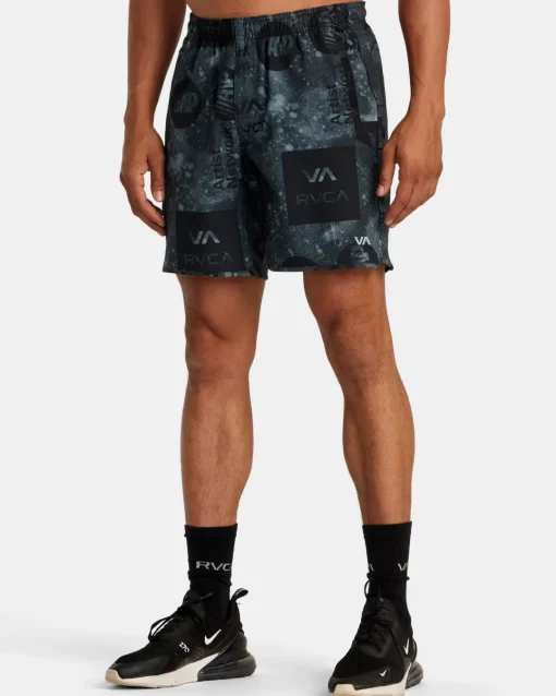 YOGGER STRETCH 17" ATHLETIC SHORTS