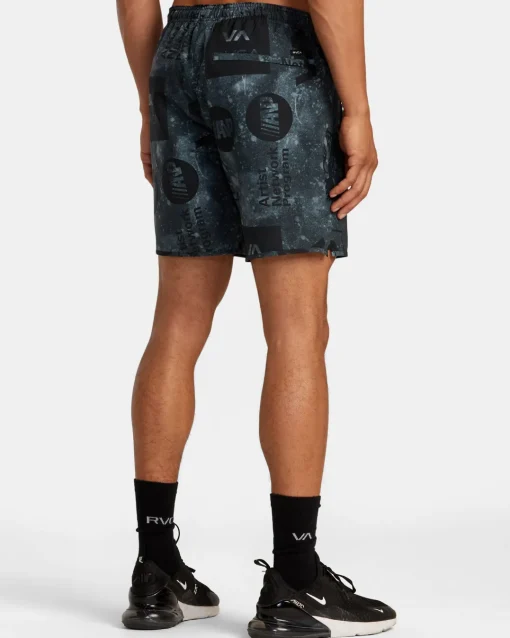 YOGGER STRETCH 17" ATHLETIC SHORTS