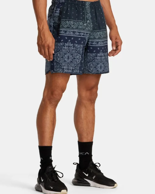YOGGER STRETCH 17" ATHLETIC SHORTS