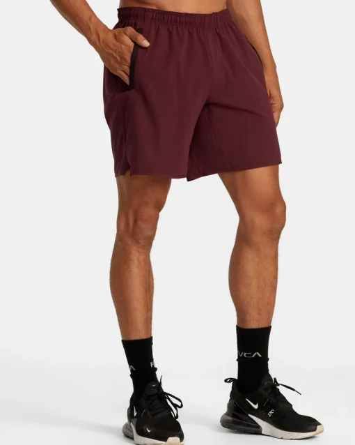 YOGGER STRETCH 17" ATHLETIC SHORTS