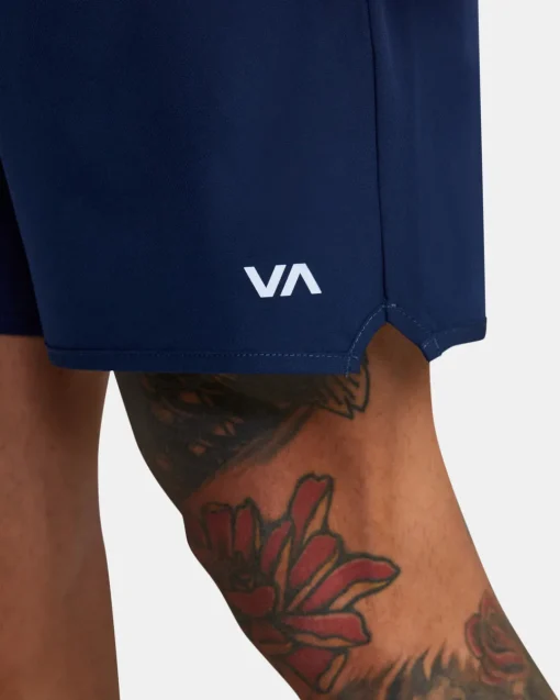 YOGGER STRETCH 17" ATHLETIC SHORTS