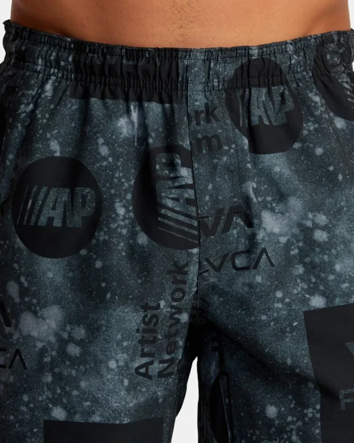 YOGGER STRETCH 17" ATHLETIC SHORTS