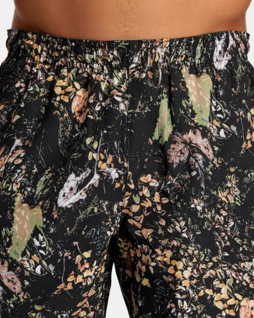YOGGER STRETCH 17" ATHLETIC SHORTS