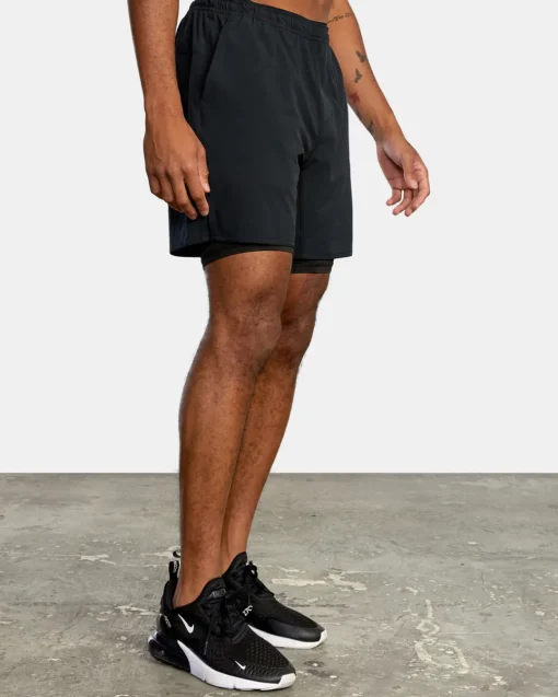 YOGGER TRAIN 2-IN-1 17" WORKOUT SHORTS