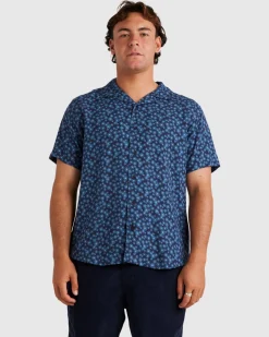 COSMOS SHORT SLEEVE SHIRT