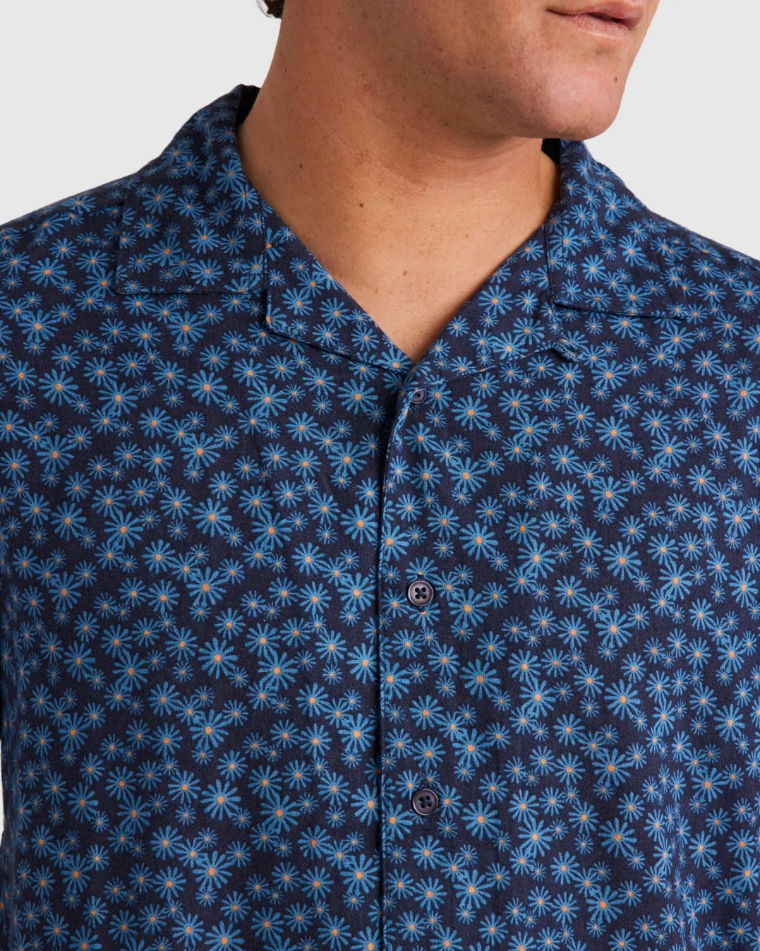 COSMOS SHORT SLEEVE SHIRT