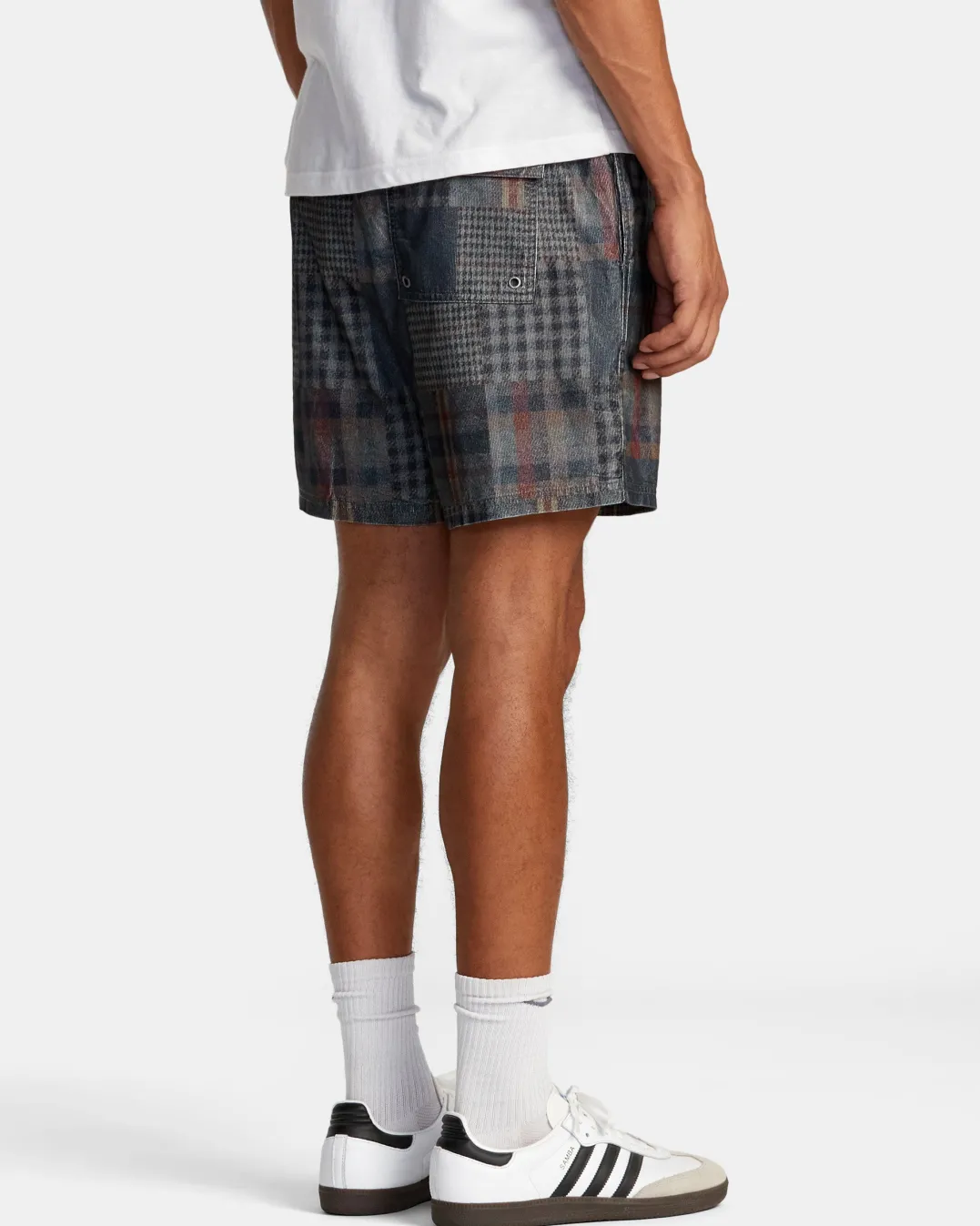 ESCAPE 17" ELASTIC WAIST SHORTS