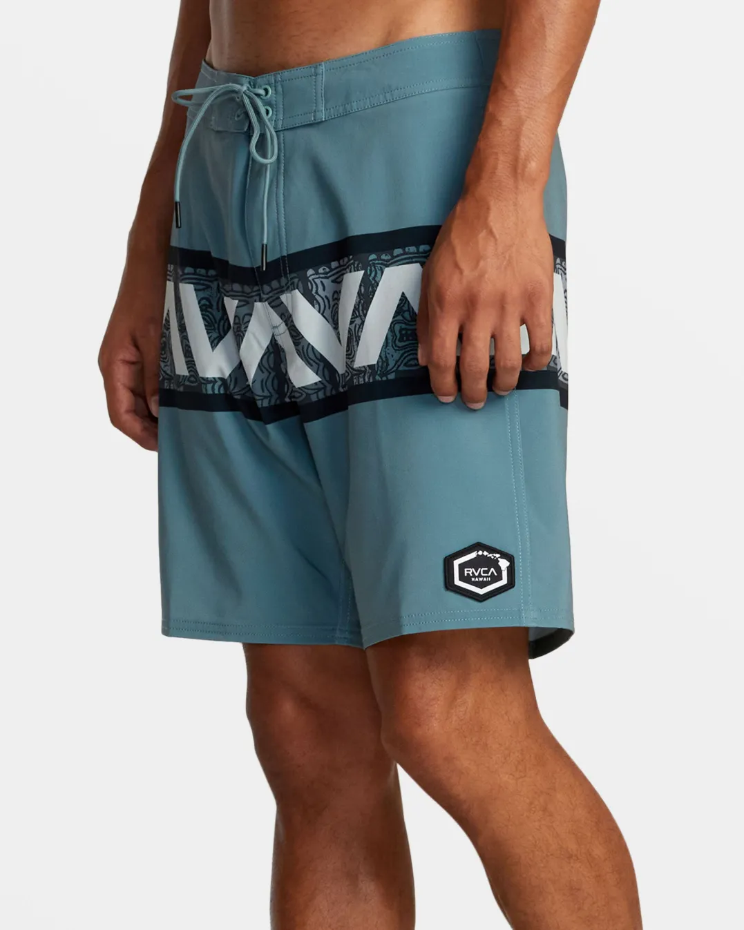 OBLOW TIKI BANDED 18" BOARDSHORTS
