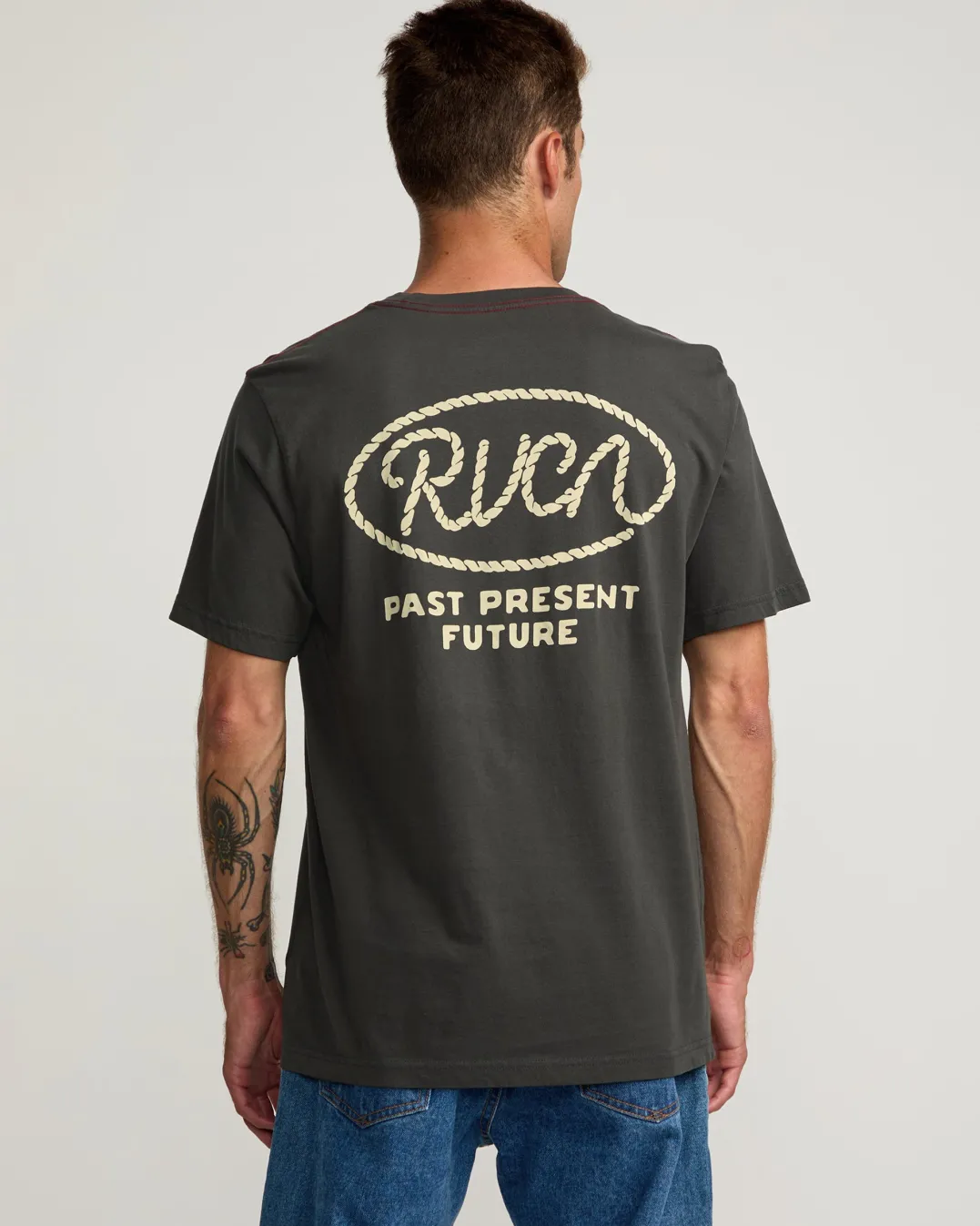 RVCA LASSO TEE