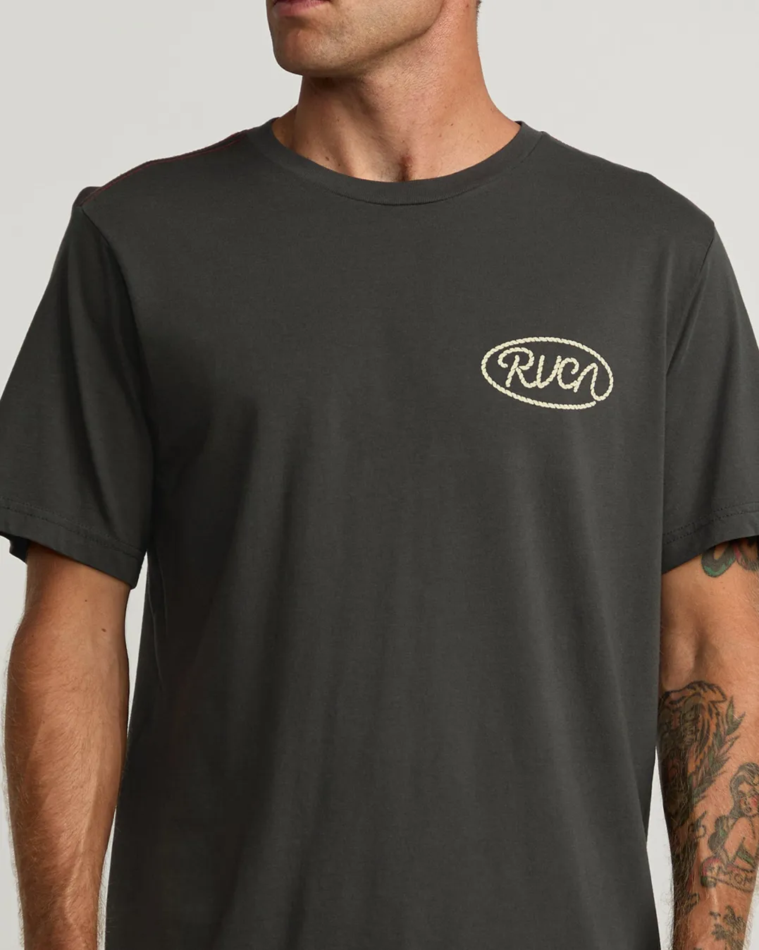 RVCA LASSO TEE