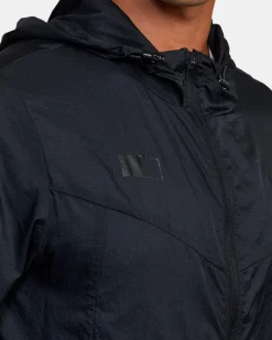 RVCA RUNNER LIGHTWEIGHT TRAINING JACKET