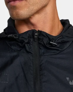 RVCA RUNNER LIGHTWEIGHT TRAINING JACKET