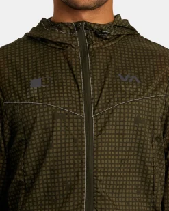 RVCA RUNNER LIGHTWEIGHT TRAINING JACKET