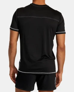 RVCA RUNNER TECHNICAL SHORT SLEEVE TOP