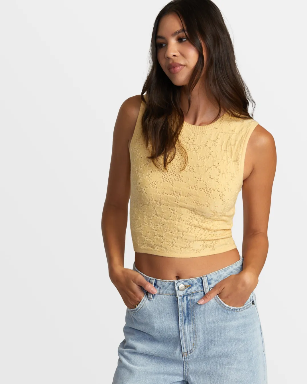 SELECTS SHIVER SWEATER TANK CREW NECK SWEATER