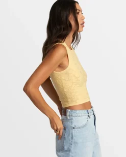 SELECTS SHIVER SWEATER TANK CREW NECK SWEATER