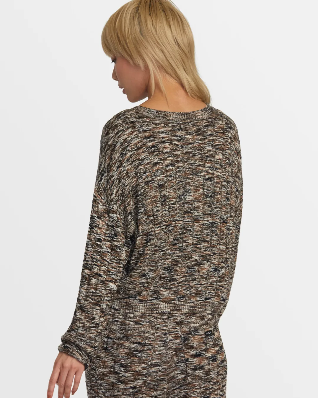 SOFT CABLE SWEATER