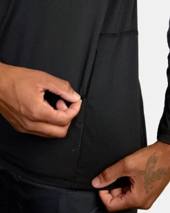 SPORT VENT HALF-ZIP PULLOVER