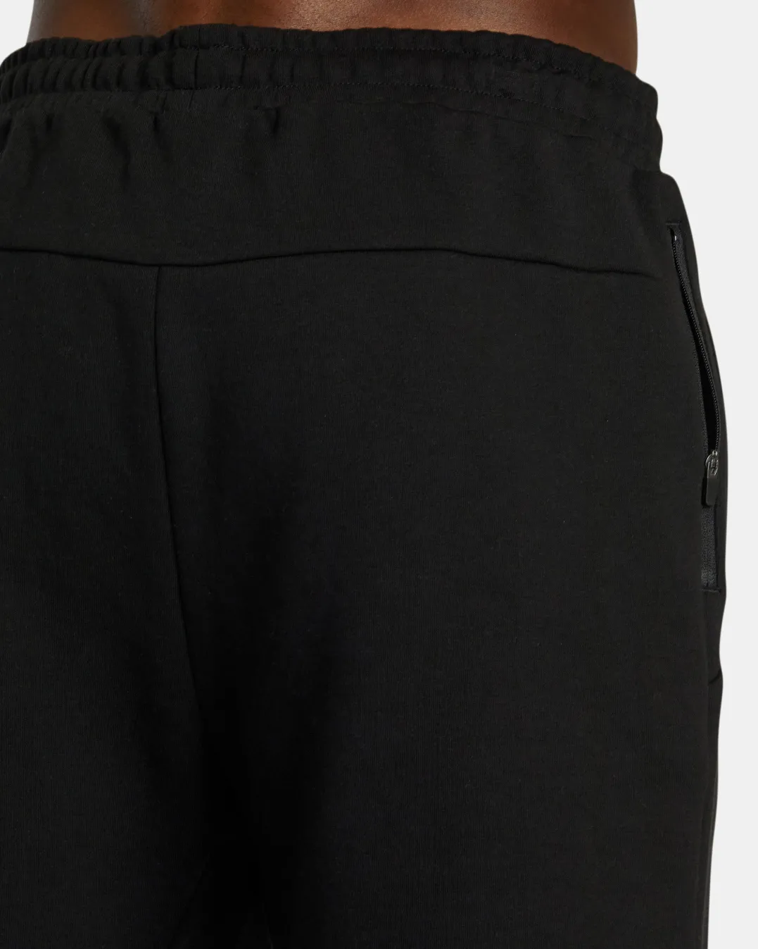 TECH FLEECE ELASTIC WAIST SHORTS