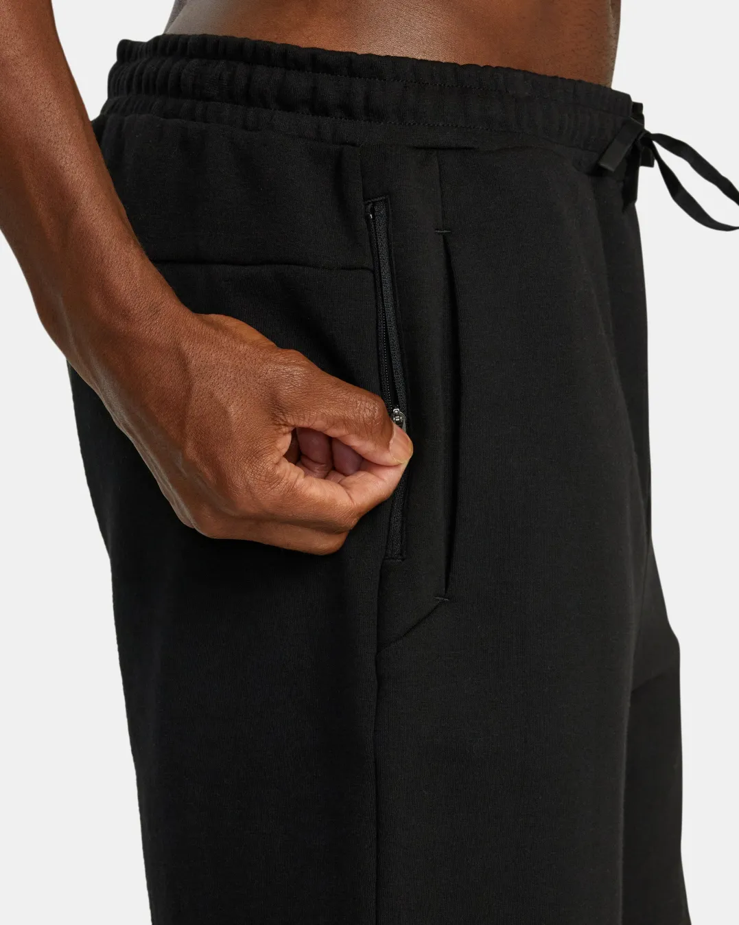 TECH FLEECE ELASTIC WAIST SHORTS